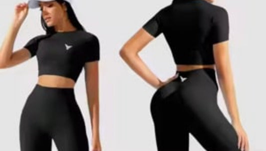Signature Flexed Fit Women Set